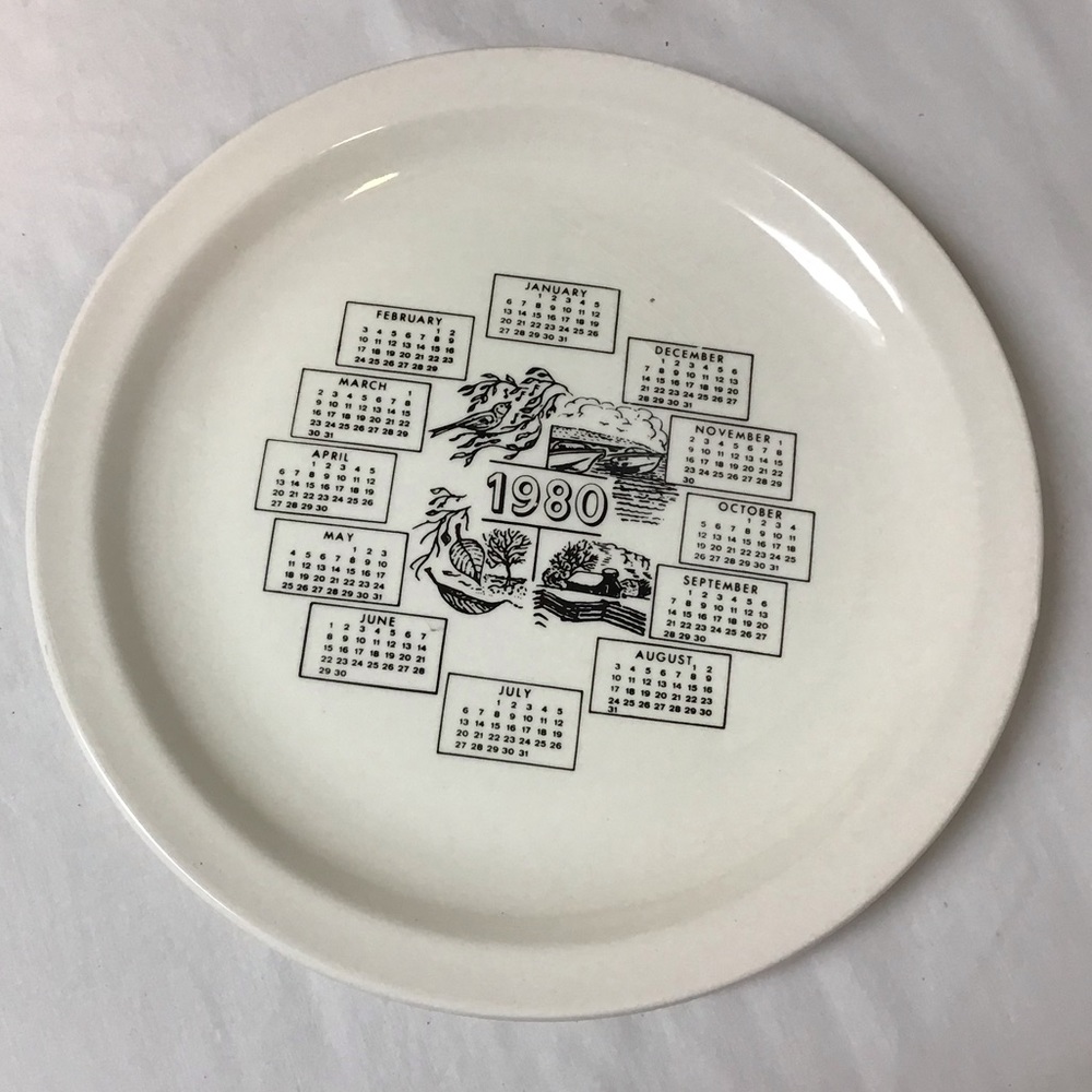 1980 Year Calendar Plate .. Vintage